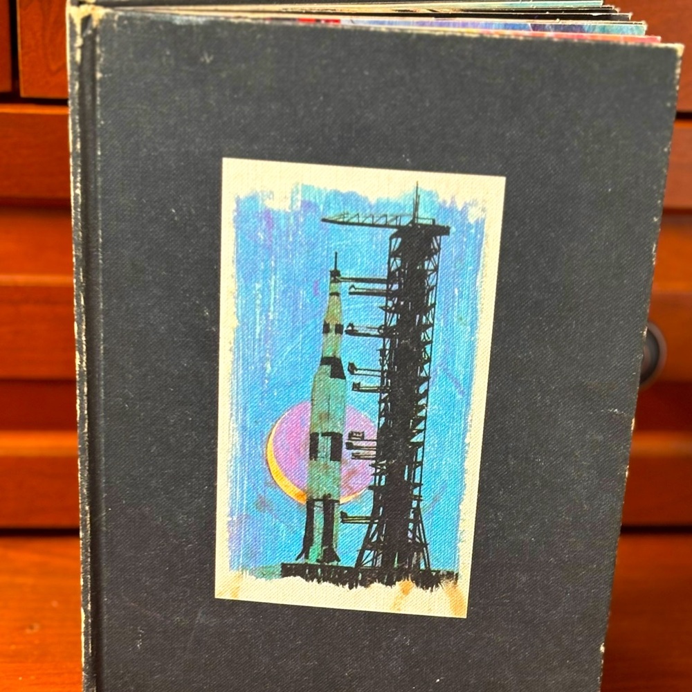 Astronauts on the Moon Hallmark Pop UP BOOK Space Apollo 1970 rare vtg
